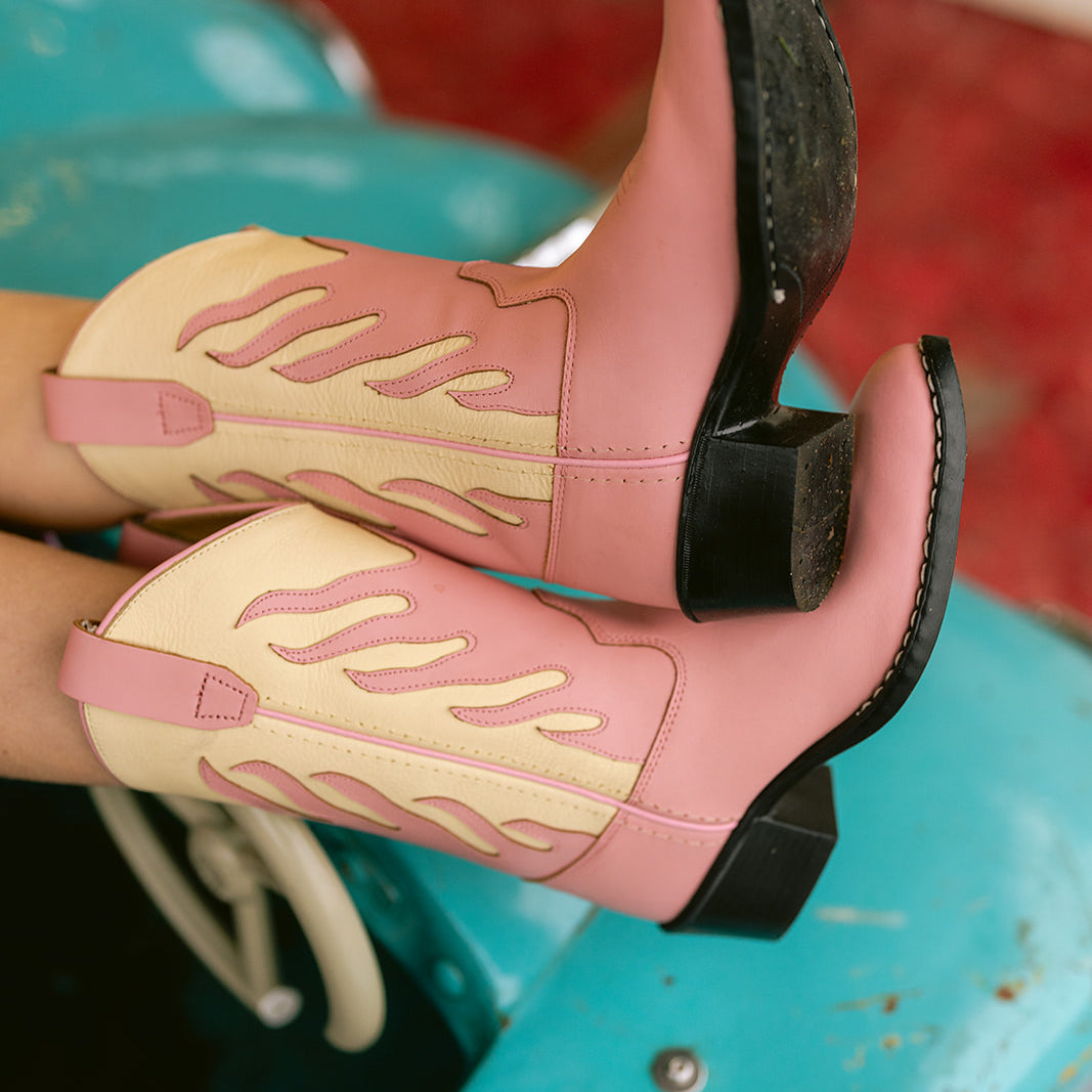 Flames Pink