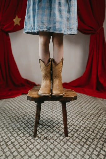 Chesterfield x Bootstock Beige