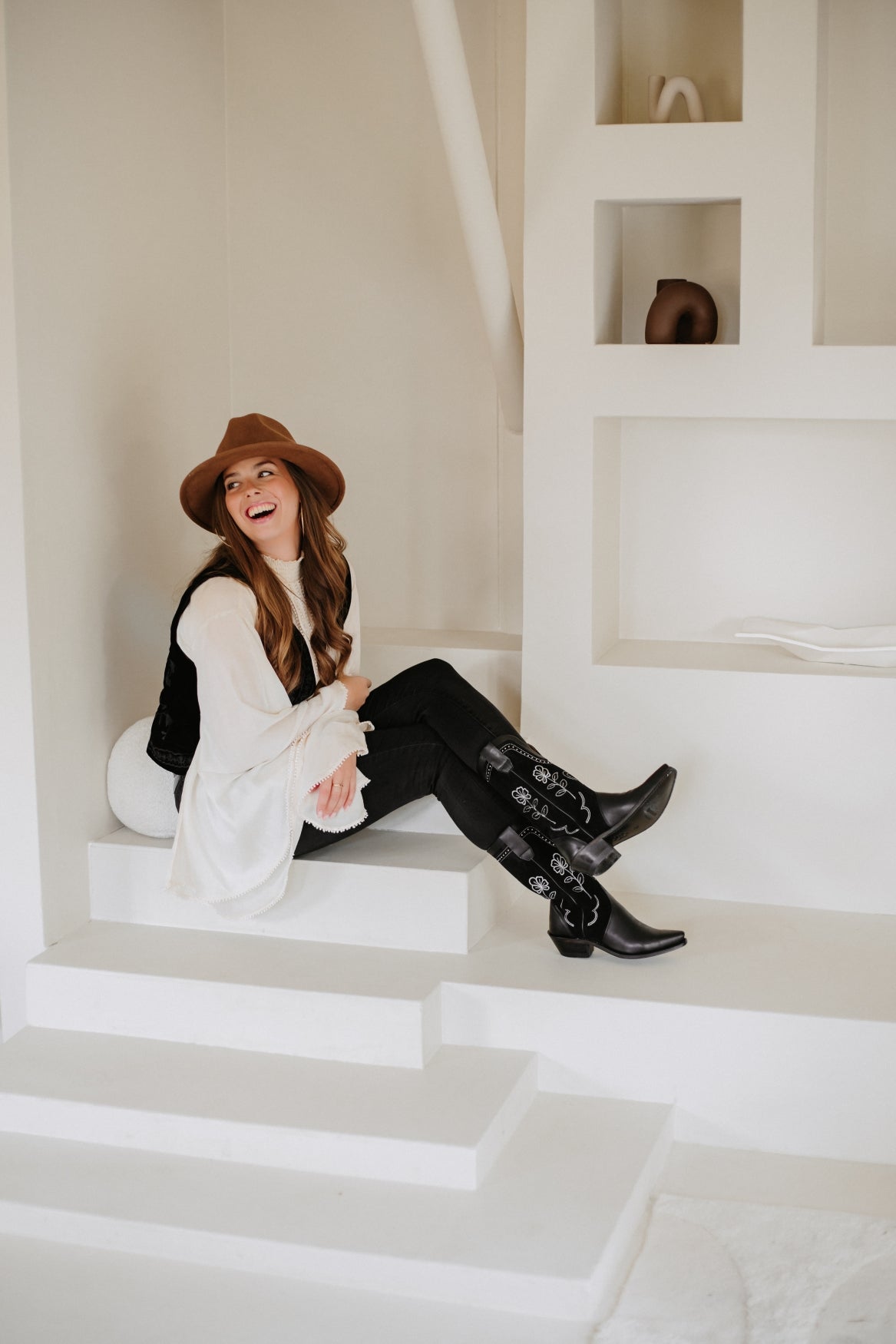 Haily Suede Studs Woman