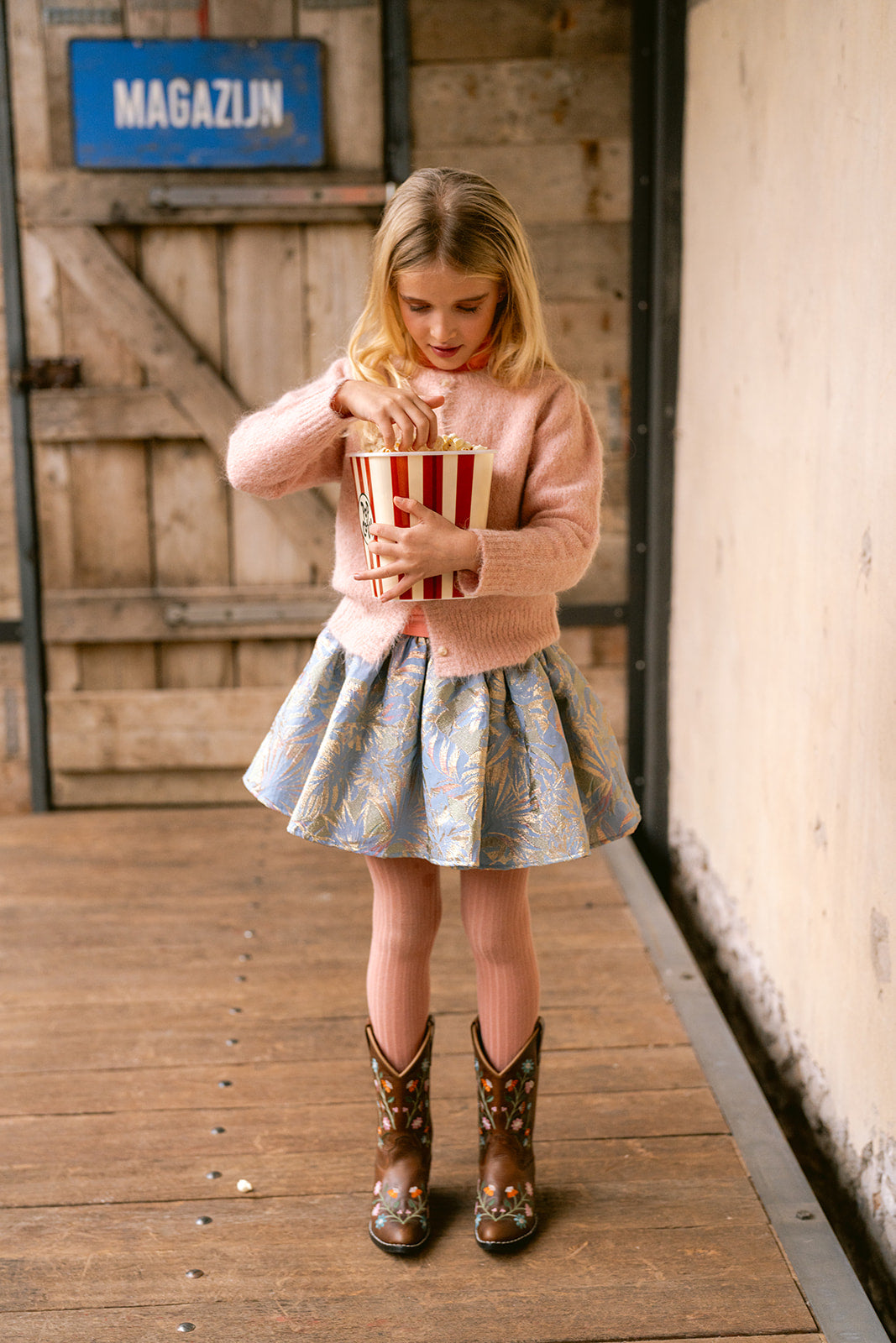 Bouquet Dark Brown Kids