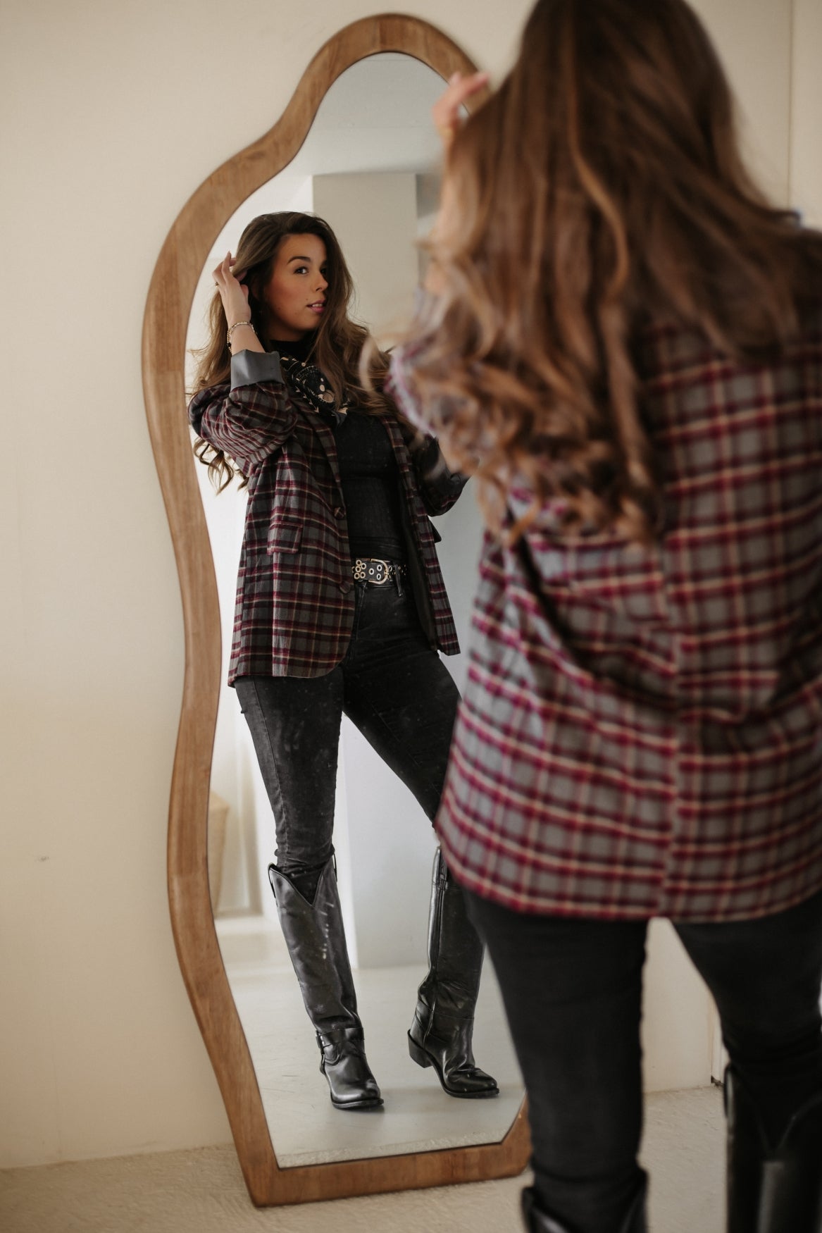 Jacky Black High Woman