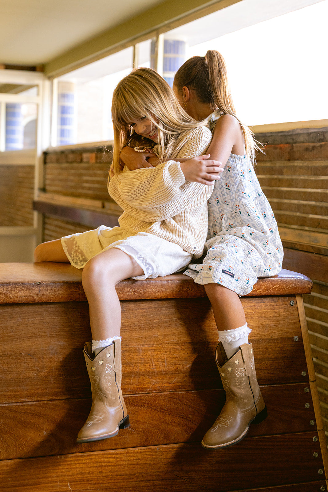 Bootstock x Chesterfield Camel Teens
